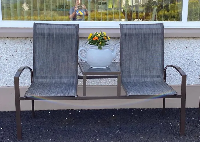 Sleadrin View Bed & Breakfast *